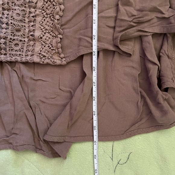 Tan, Boho designed sleeveless Blouse - Picture 4 of 5